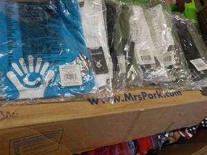 40 Hydro Flask T-shirts various si...