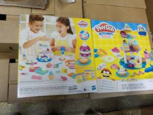 2 Play Doh Kitchen Creations...