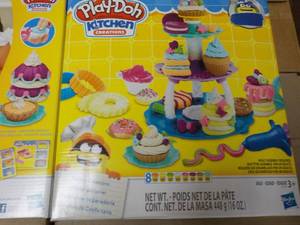 2 Play Doh Kitchen Creations...