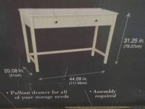 Sohl Accent White Writing Desk nee...