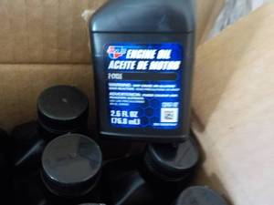 Case of 24 - 2.6 oz Bottles Car Que...