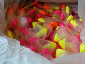 Case of 300 Triangular Highlighters...