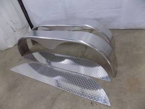 Aluminum Tandem Trailer Fenders with Backs  (New)
