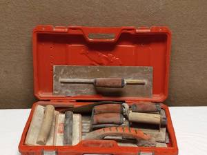 BOX OF FINISHING TROWEL (10) OR MORE