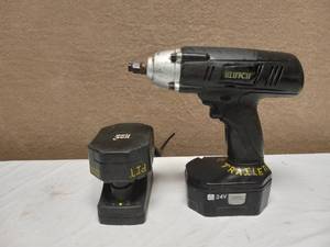 KLUTCH IMPACT WRENCH WITH CHARGER