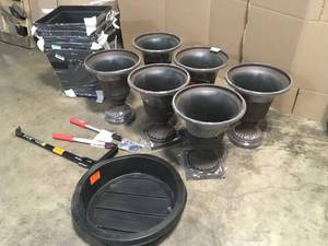 Lot of Assorted Lawn  Care Items Customer Returns See Terms on Auction
