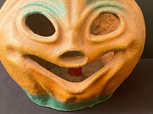 lot 58 image: Vintage Paper Mache Pumpkin Lantern