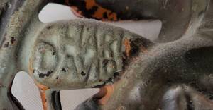 lot 42 image: Vintage Cast Iron Harley Davidson Motorcycle Toy with Sidecar and Rider