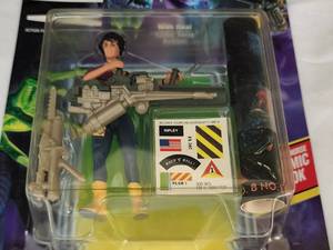 lot 155 image: Pair of New Aliens Action Figures