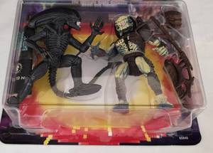 lot 157 image: Pair of New Aliens vs Predator Action Figures