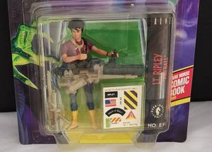 lot 158 image: Pair of New Aliens Action Figures
