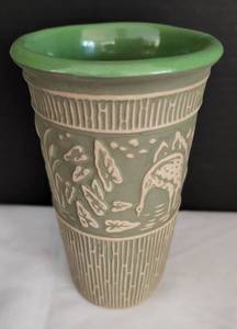 lot 169 image: Beautiful Red Wing Vase with Peacock Motif