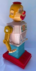 lot 119 image: Vintage Battery Operated Walking Robot