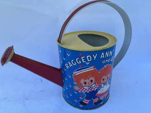 lot 143 image: Tin Toys