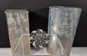 lot 174 image: New Vicky Tiel French Scents & Weiss Crystal Encrusted Broach