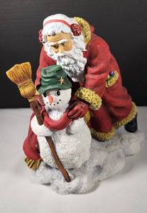 lot 177 image: Signed Pipka Santa Figure