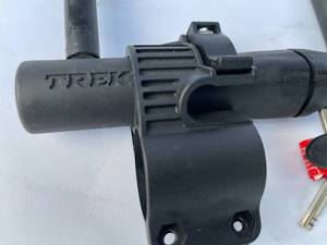 lot 247 image: Heavy Duty Trek Bike Lock