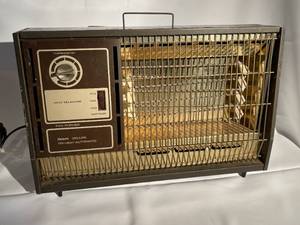 lot 295 image: Sears Electric Tri-Heat Automatic Heater Model 344.71732