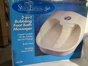 lot 297 image: Select Editions 3 In 1 Bubbling Foot Spa