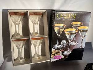 lot 425 image: 4 Sets Of Cellini Crystalware