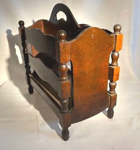 lot 426 image: Wooden Magazine Rack