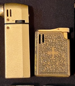 lot 232 image: Six Vintage Lighters