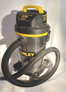 lot 456 image: Stanley 2.8 HP Wet  Dry Vac Model SL-18219