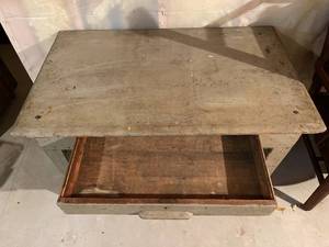 lot 500 image: Vintage wooden Gardening Table with Drawer
