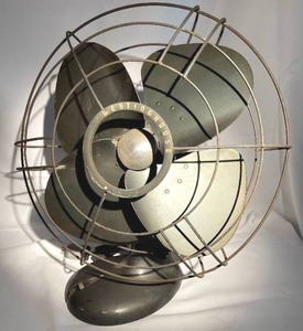 lot 501 image: Vintage Westinghouse Fan