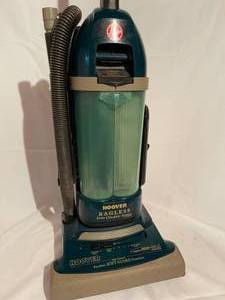 lot 511 image: Hoover Bagless Two Cylinder Vacuum
