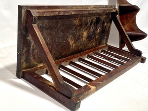 lot 452 image: Vintage Wooden Wall Mount Shelves