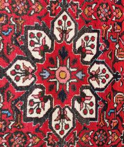 lot 579 image: Beautiful Rug Provides an Explosion of Color