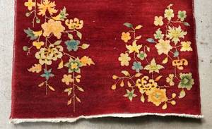 lot 582 image: Vintage Rug in Stunning Scarlet Hue