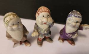 lot 599 image: Adorable Snow White and The Seven Dwarves Figures