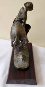 lot 570 image: Frederic Remington Art Museum The Outlaw Bronze Sculpture