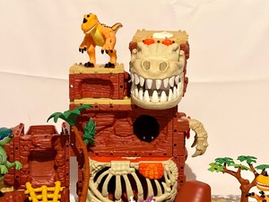 lot 544 image: Fisher Price Imaginenext