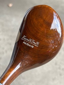 lot 558 image: Set of Vintage Kenneth Smith Golf Clubs with Bag