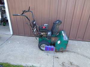 Craftsman snow blower for partsrepair. Was running now doesnt want to cooperate. You can fix this As shown.