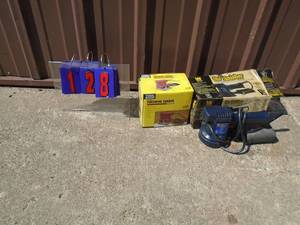 Wen finish sander & palm sander. Tested & works. As shown.