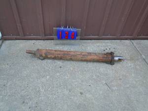 Hydraulic ram 3 12 x 36. Condition unknown. As shown.
