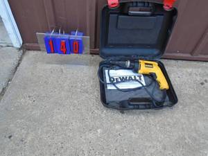 Dewalt 110 volt drywall gun. Only used a few times. As shown.