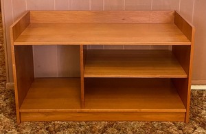 lot 52 image: Mid Century ShelfMedia Stand