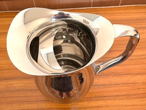 lot 57 image: Sensational Silver Plated Serving Bowl and Pitcher