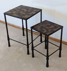 lot 6 image: Pair of Pier One Accent Tables