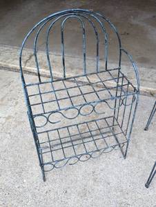 lot 128 image: Assorted Black Metal Plant Stands