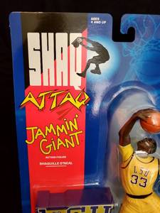 1993 LSU Shaquille ONeal Shaq Attack Jammin Giant Action Figure