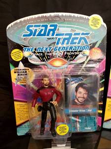 (4) Assorted Star Trek Next Generation Action Figures Lot