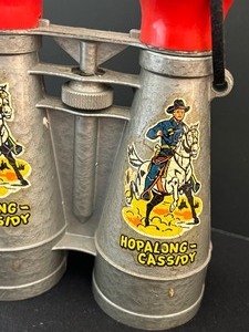 lot 44 image: Pair of Hopalong Cassidy Vintage Binoculars