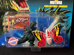 lot 126 image: Trendmasters Godzilla King of the Monsters Godzilla vs Mothra Figuirne - New in Package