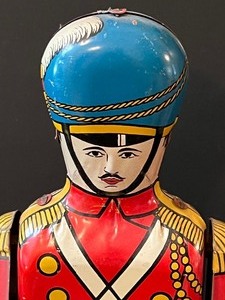 lot 59 image: Vintage Tin Drum Major by Wolverine Supply and Mfg.